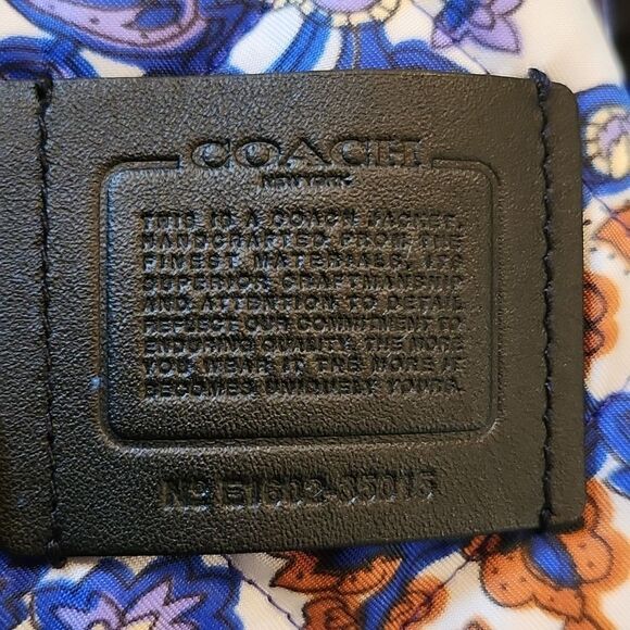 Coach jacket hooded size XS, fits size small runs big - Picture 7 of 15